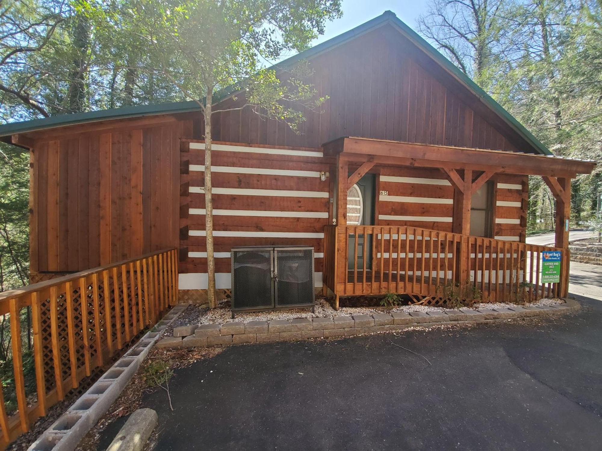 Leather And Lace #1615 Gatlinburg Exterior photo